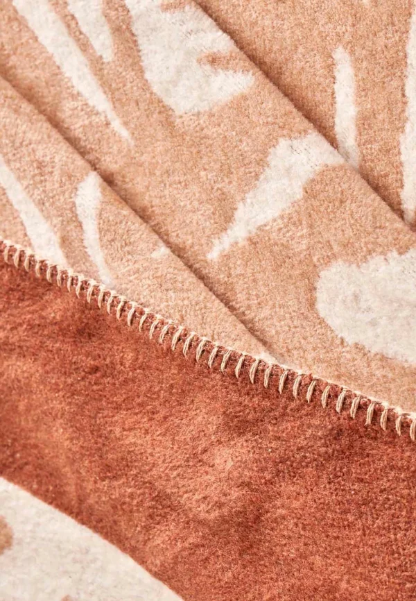 BELLA MAISON Wohndecke In Beige 3