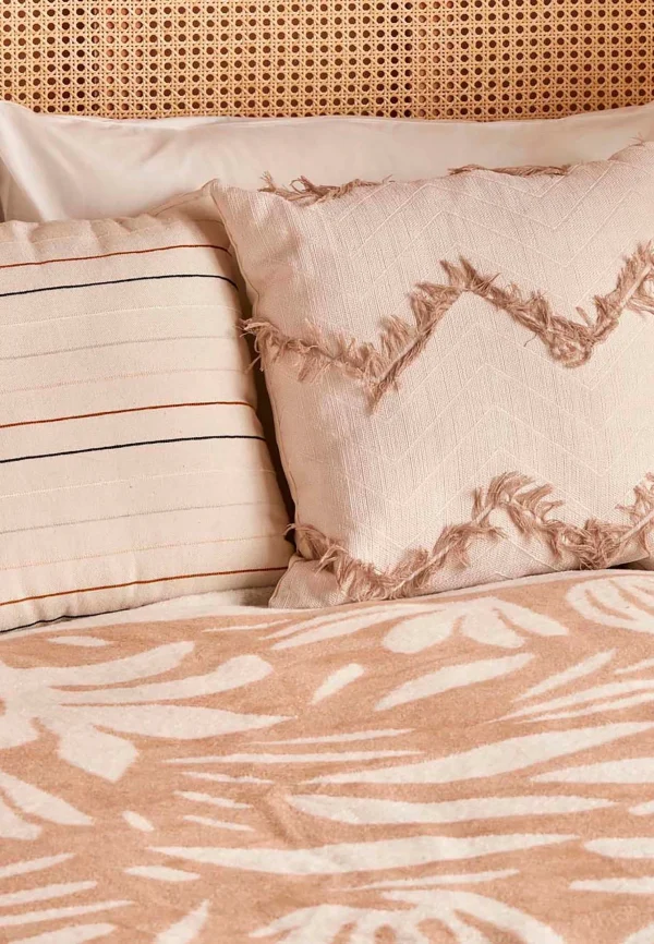 BELLA MAISON Wohndecke In Beige 8
