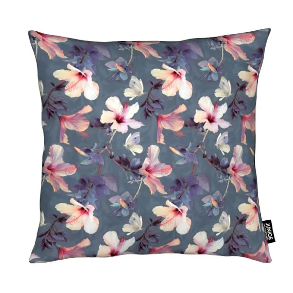 Juniqe Kissen “Butterflies & Hibiscus Flowers” In Grau & Rosa 1