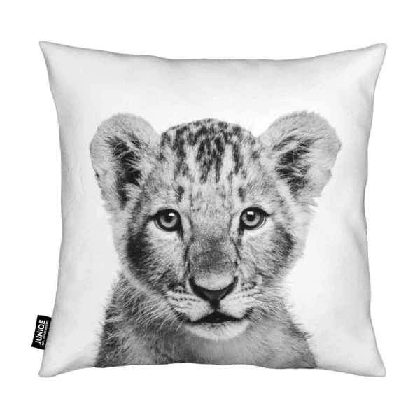 Juniqe Kissen “Lion Cub II Classic” In Schwarz & Weiß 3