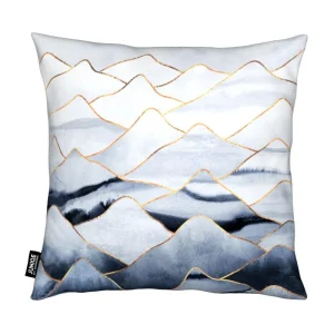 Juniqe Kissen “Mountains 1” In Blau 7