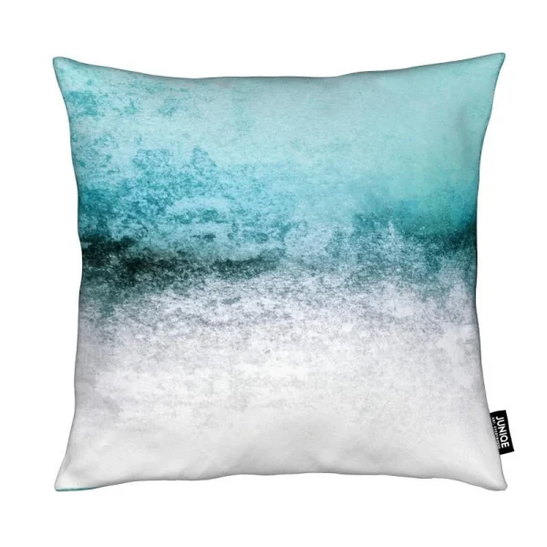 Juniqe Kissen “Snowdreamer Aqua” In Blau & Grün 1
