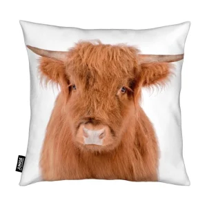 Juniqe Kissen “Young Highland Cow” In Braun 7